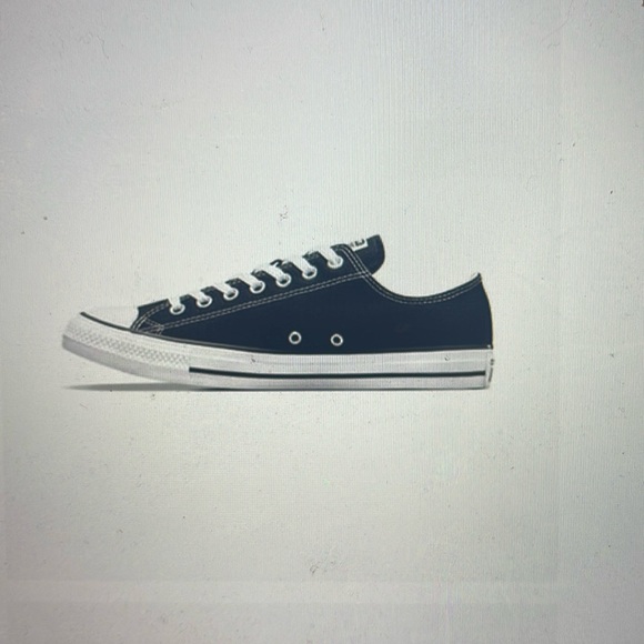 Converse Chuck Taylor All Stars - Sz 8.5 - Picture 1 of 12